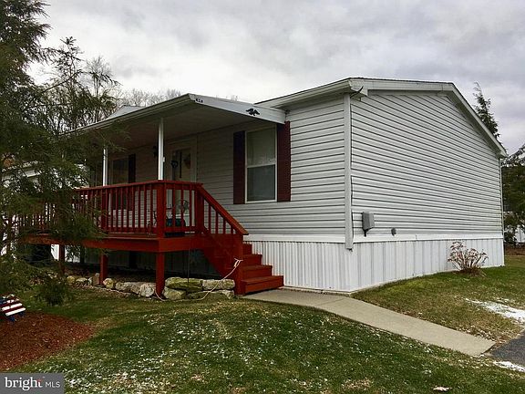 4th image of 62 Angel Dr