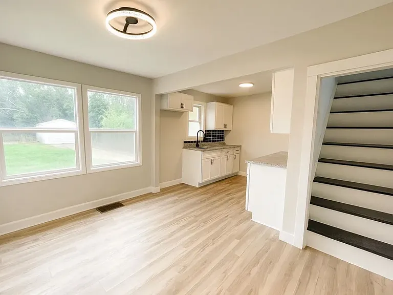 508 S New Madrid St — Photo 6