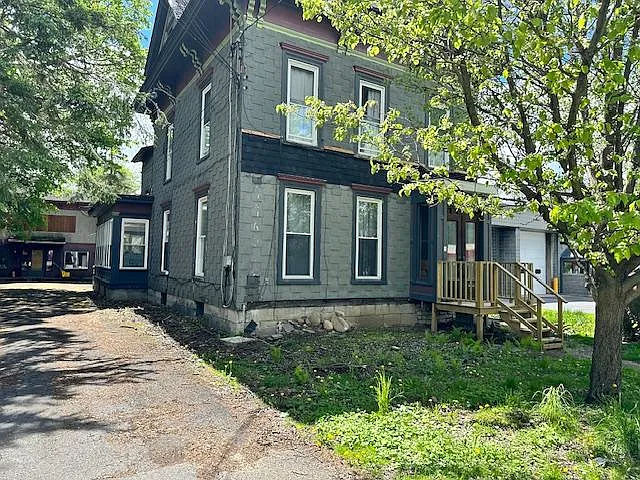 Building Photo - 914 State St #3