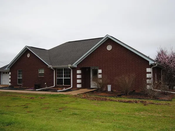 6869 S State Hwy 19, Elkhart, TX 75839