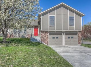 9702 W 49th Ter, Merriam, KS 66203