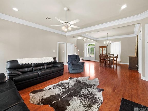 3rd image of 10507 Magnolia Blossom Ave