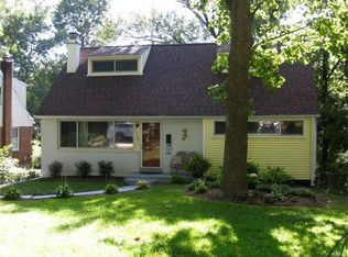 1105 Twinbrook Dr, ROCK HILL, MO 63119