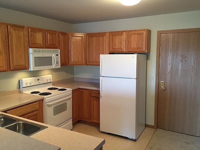 1st image of 290 Prairie Heights Dr APT 310