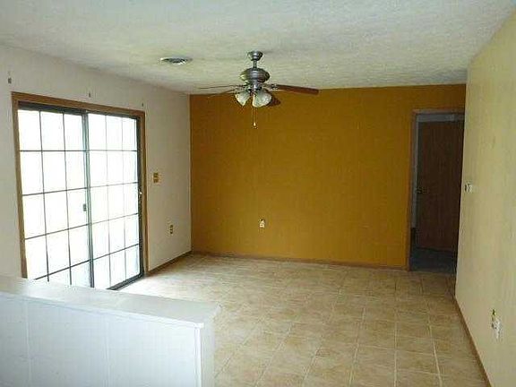 Family room - right side