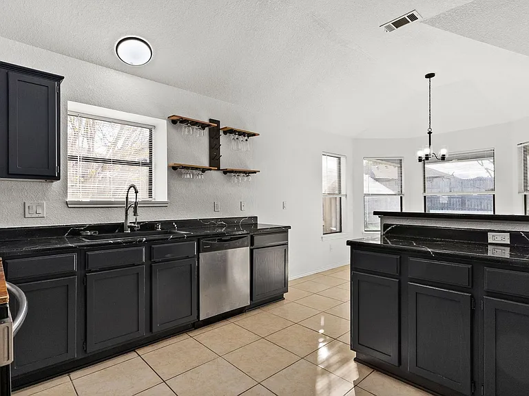 4803 Topsey Dr — Photo 5