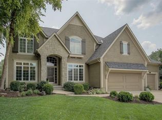 3041 W 132nd Ter, Leawood, KS 66209