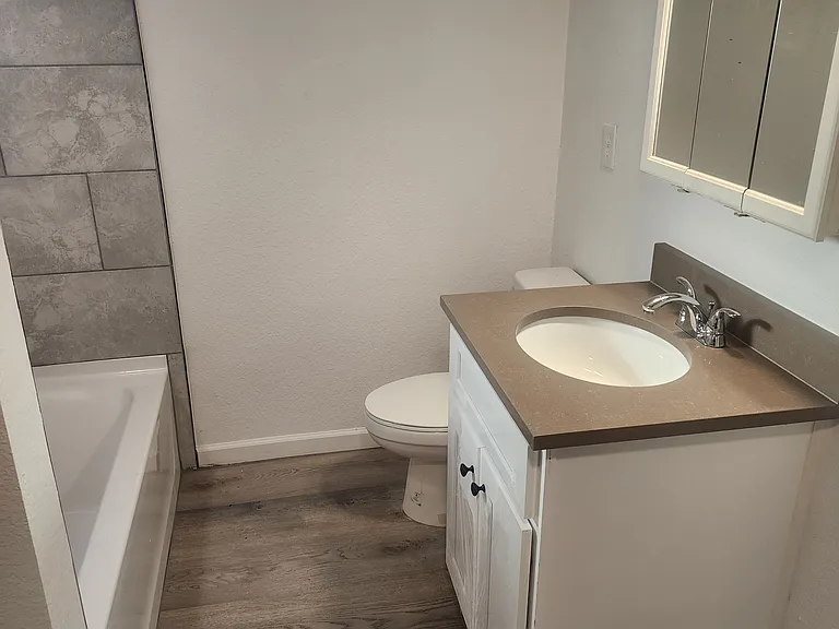 1402B Crestone Ave #B — Photo 3