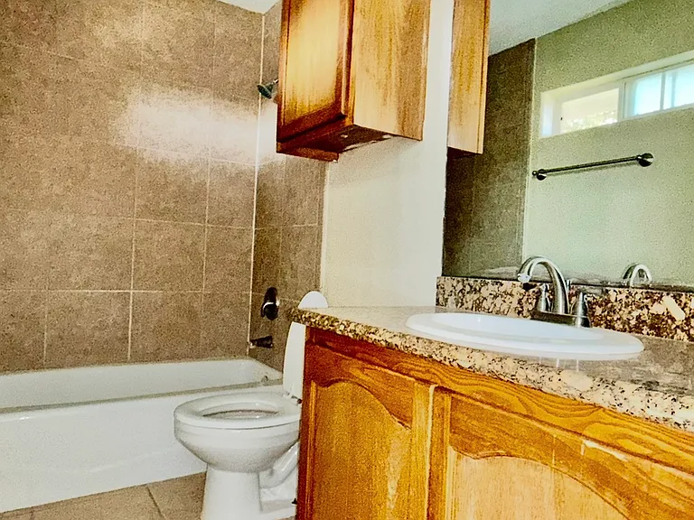 609 S Logan Dr #1 — Photo 10
