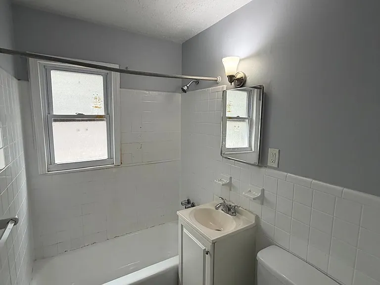 1599 Oliver St #2 — Photo 5