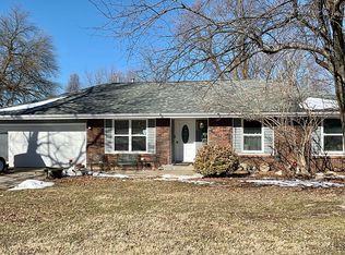 2223 E Parkwood St, Springfield, MO 65803