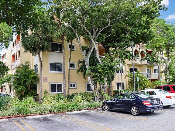 2nd image of 7845 Camino Real APT 208