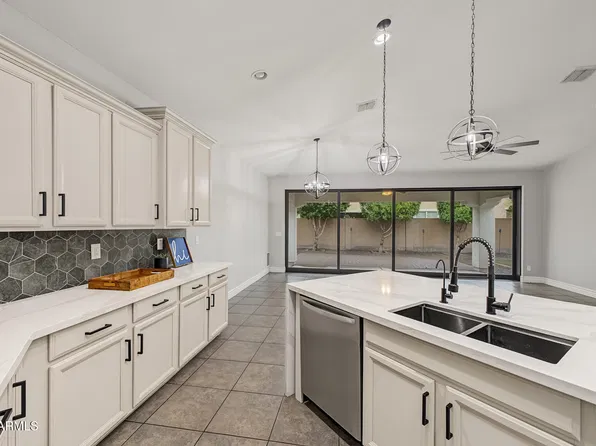 10734 E LINCOLN Avenue, Mesa, AZ 85212