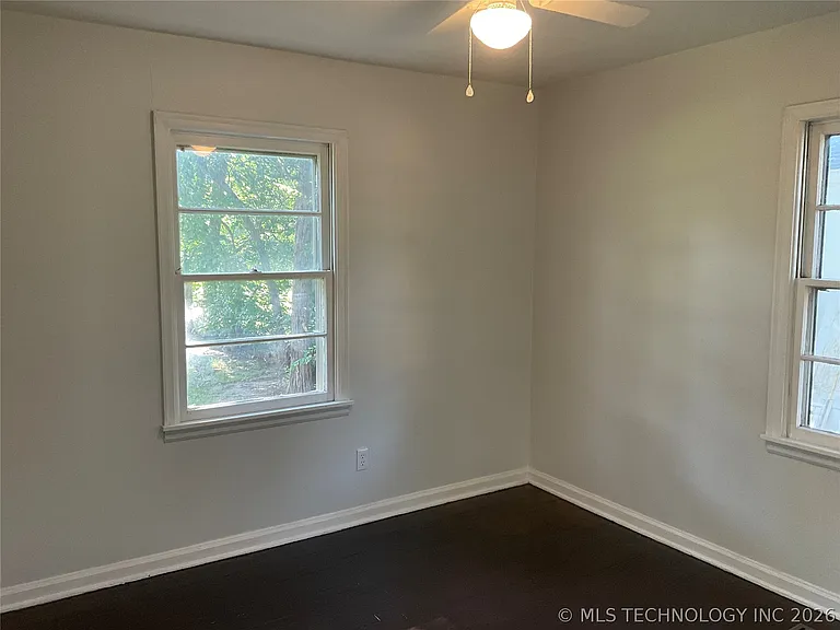 3223 S Jamestown Ave — Photo 8