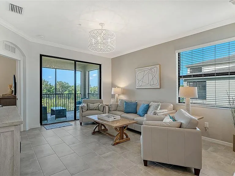 18114 Gawthrop Dr #308 — Photo 4