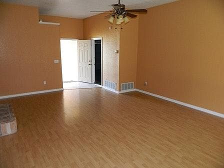 3rd image of 5510 Golden Dr