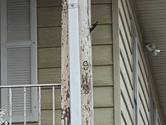 2nd image of 919 E Glen Ave