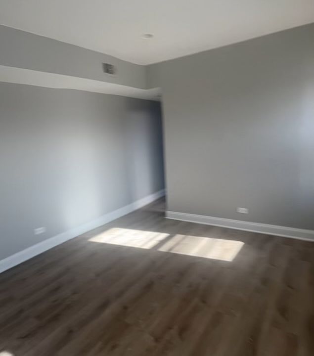 2nd image of 7051 S Dante Ave