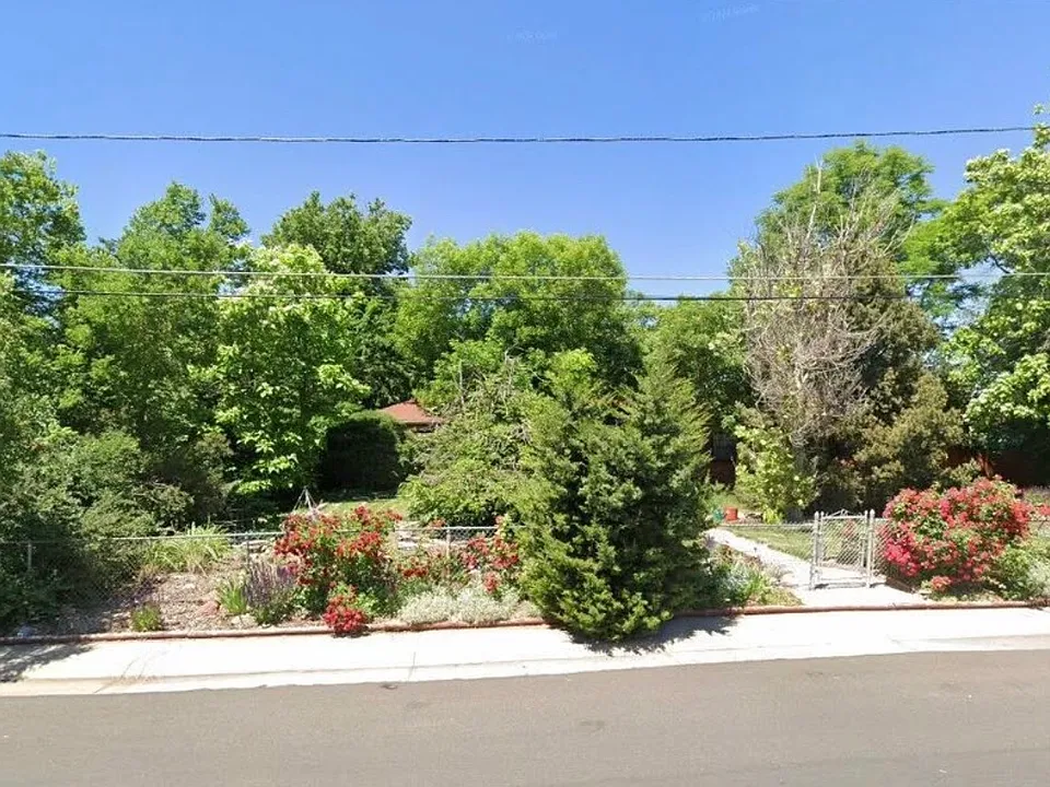 1175 S Dale Ct