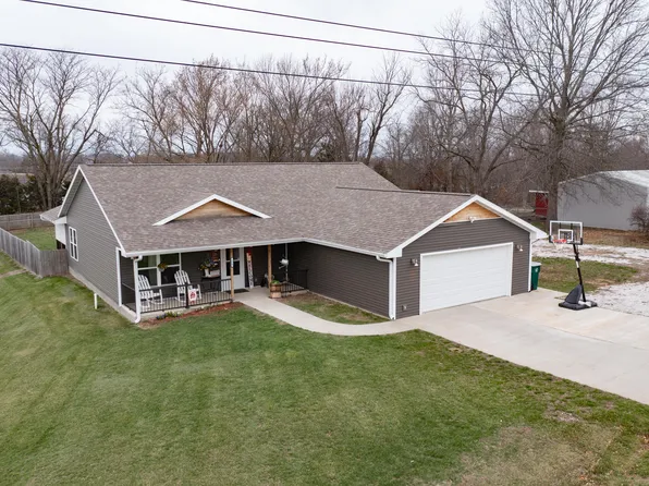 529 Johnson St, Huntsville, MO 65259