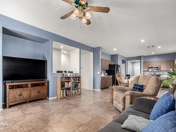 3rd image of 2865 E CATHY Drive