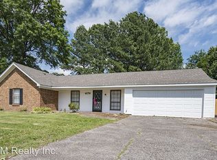 4176 Park Forest Dr, Memphis, TN 38141