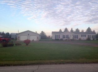 3917 D Rd, Bark River, MI 49807