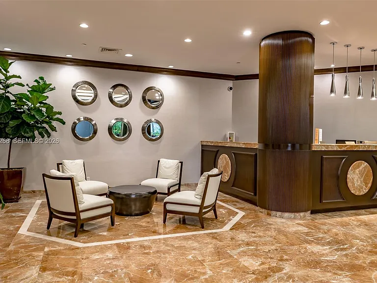 3610 Yacht Club Dr #511 — Photo 15