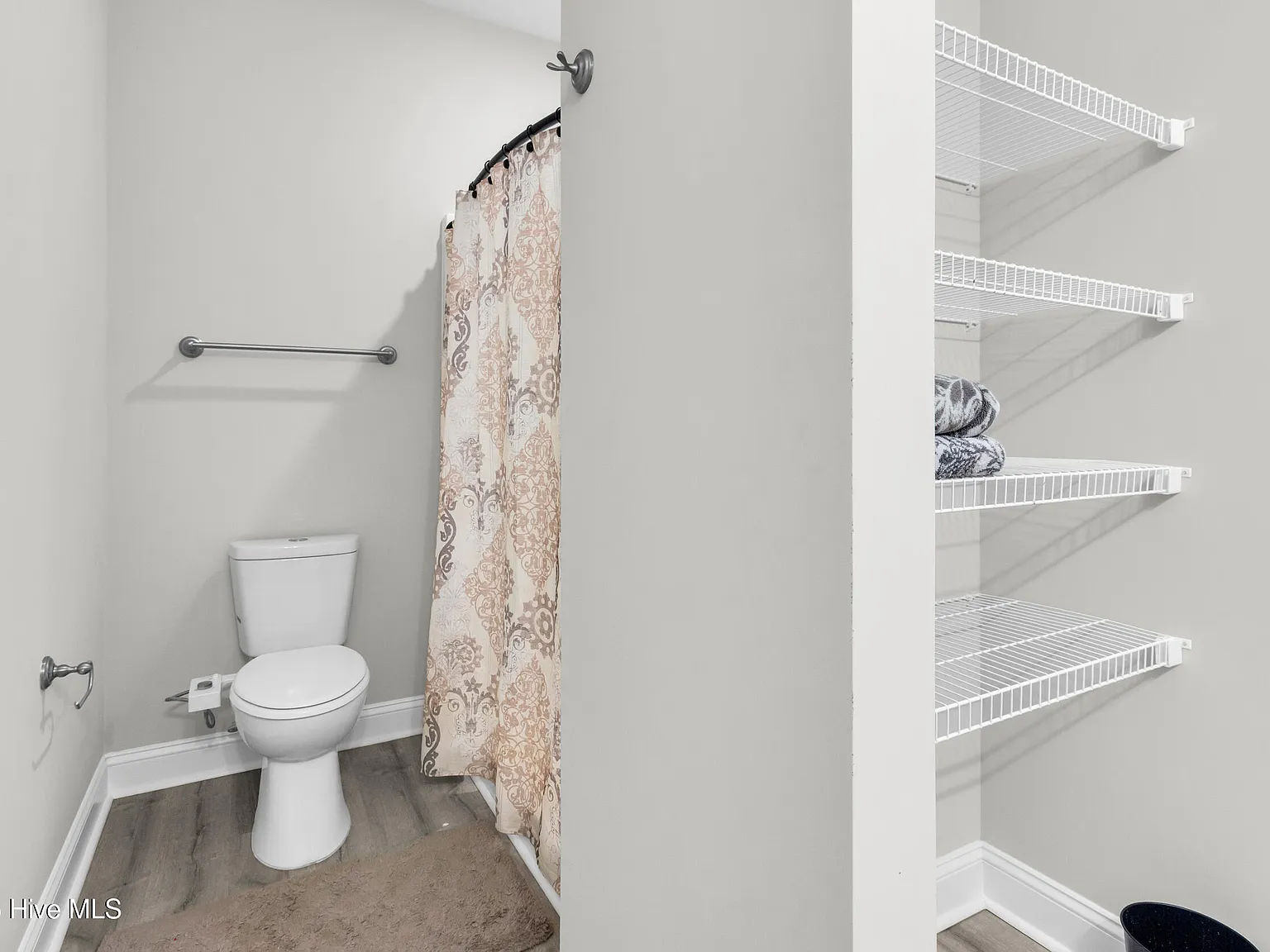 2 bed, 2.5 bath, 1430 sqft, $1,975 — Photo 3