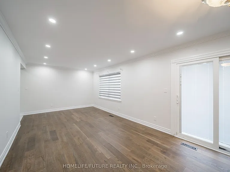 8 Coltman Cres — Photo 13