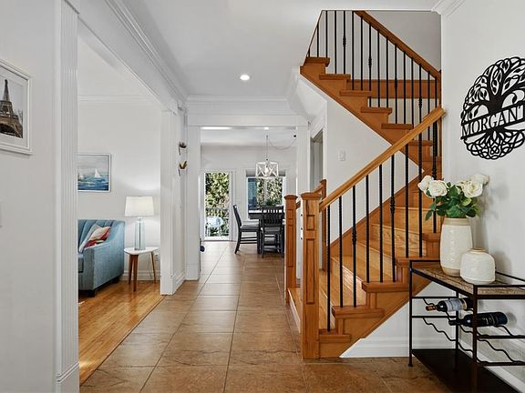 3rd image of 8563 Tupper Blvd