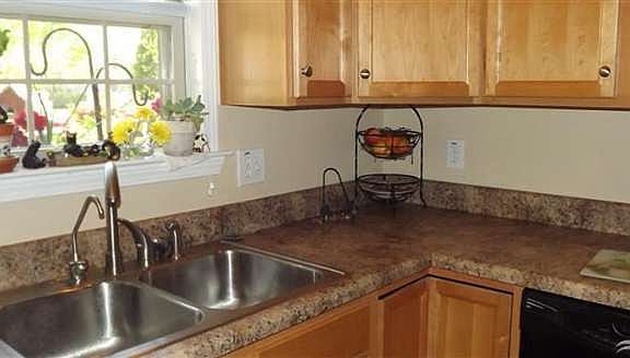 5th image of 627 Elfin Ct