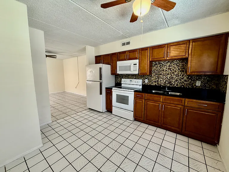 698 Michigan Ct #1 — Photo 8
