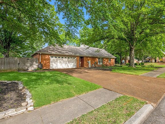 5th image of 8947 Carrollwood Ln E