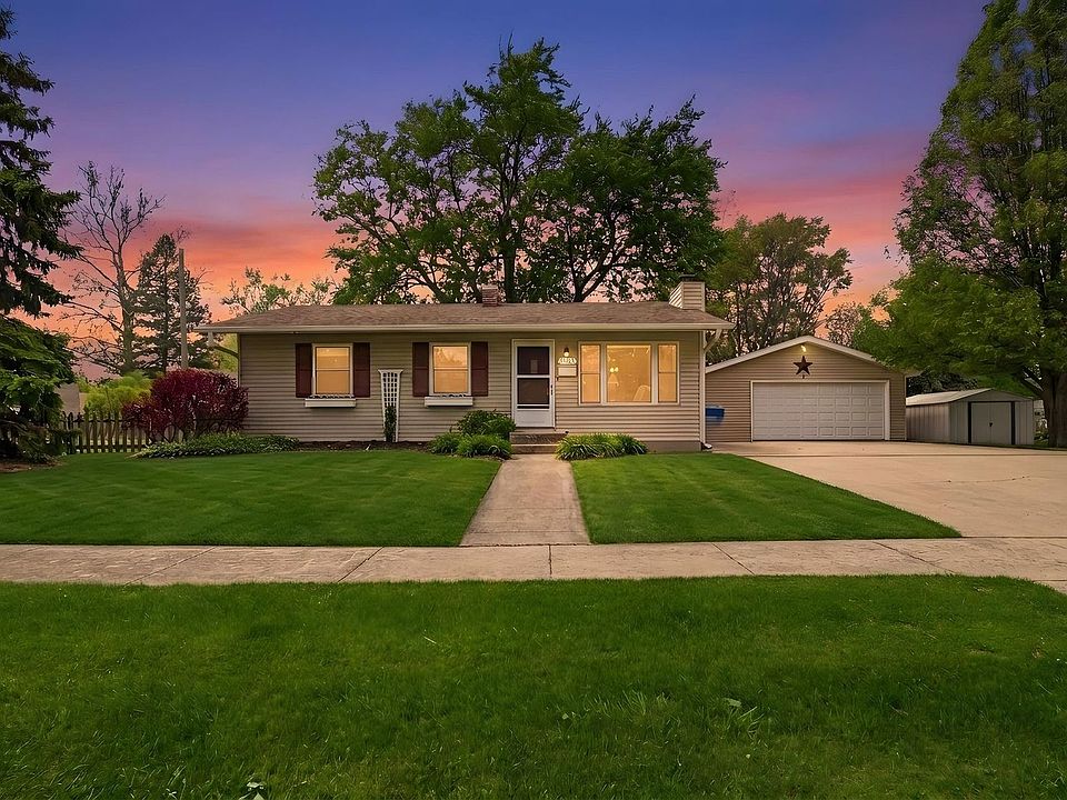 1st image of 1610 Sunrise Dr
