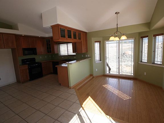4th image of 834 County Road 30