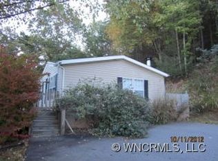33 Honey Locust Ln, Candler, NC 28715