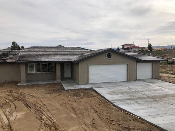 2nd image of 11651 Jacaranda Ave