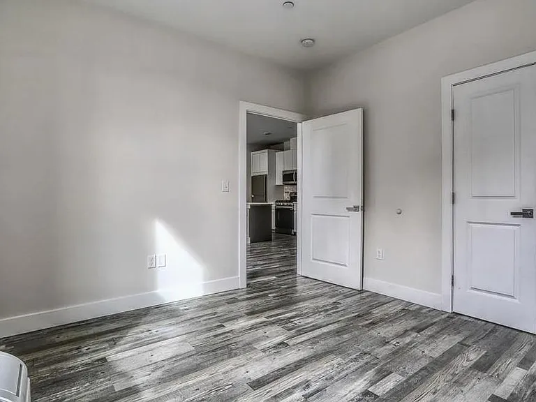 140 Avenue B #204 — Photo 16
