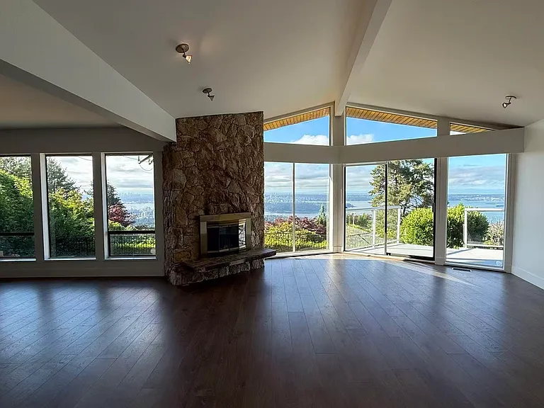 1445 Chartwell Dr #MAIN HOUSE — Photo 2