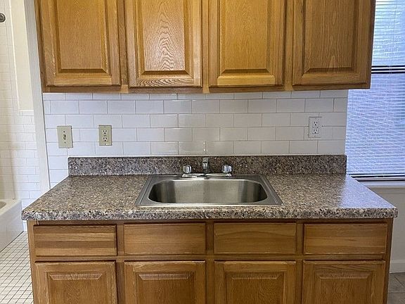 3rd image of 77-33 164th St #2B