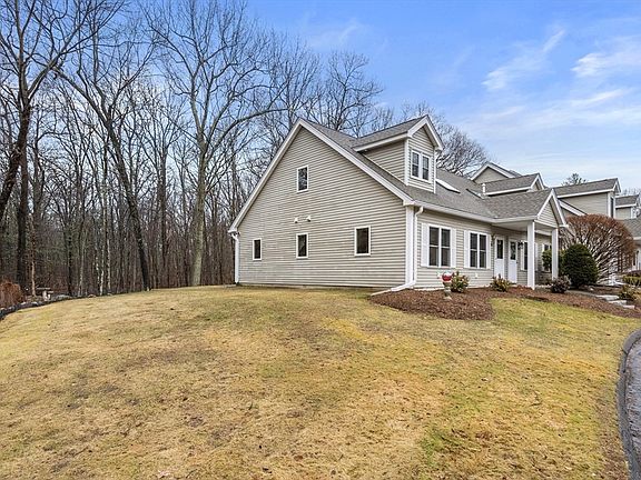 4th image of 64 Pines Edge Dr Unit 64