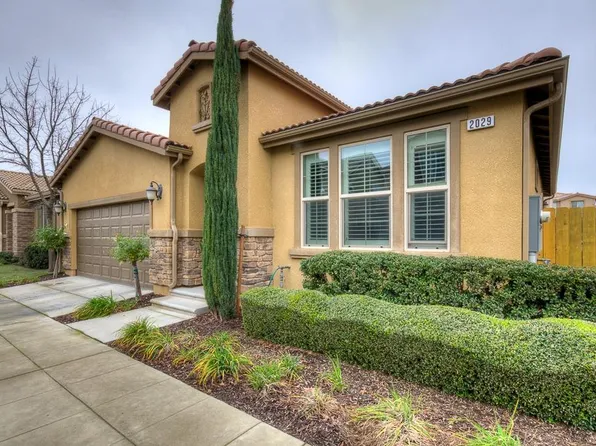2029 E Christensen Dr, Fresno, CA 93730