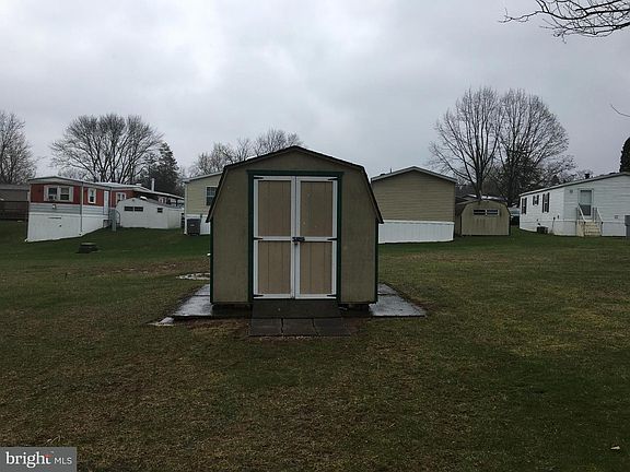 2nd image of 112 Beechwood Dr