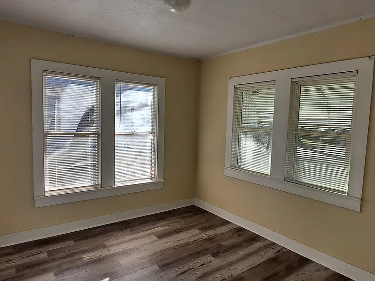 2203 Broad St — Photo 12
