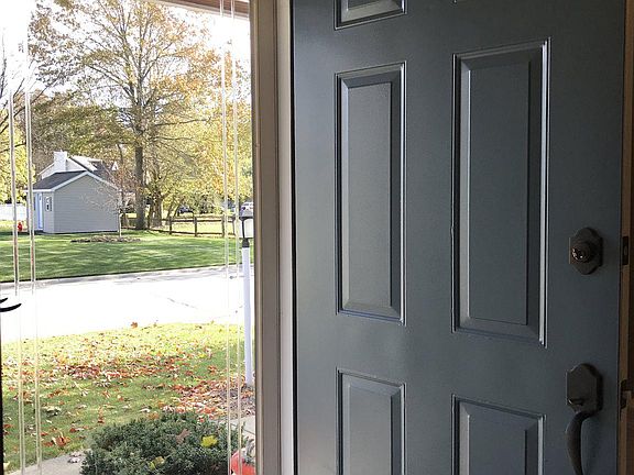 3rd image of 54421 Sagewood Dr