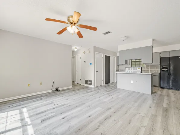 102 Grimes Ave, Crestview, FL 32536
