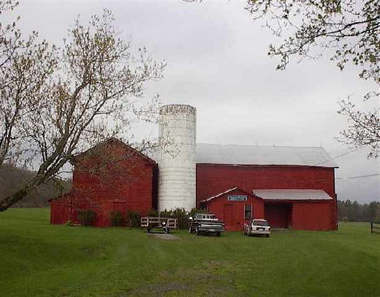 2nd image of 1253 OAK HILL Road
