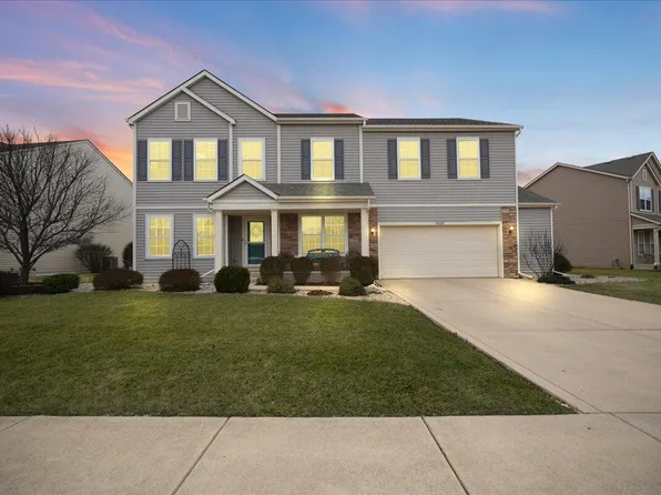 9550 Dewey Pl, Crown Point, IN 46307