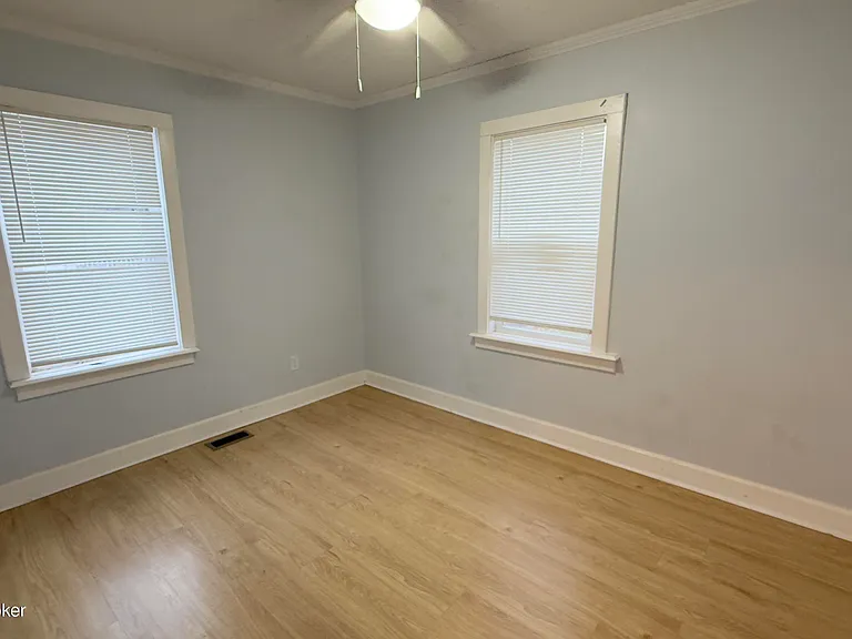 4203 Searcy Ln — Photo 9